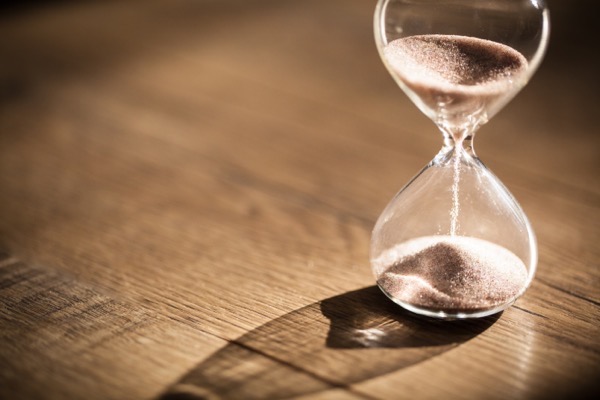 Hourglass 01.